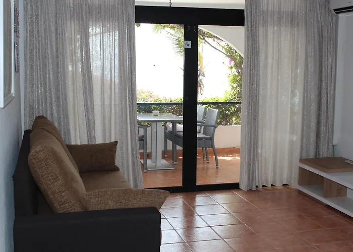 Casa Blanca - Sea View - First Line דירה *