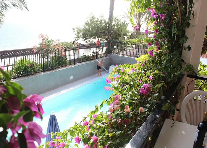 Casa Blanca - Sea View - First Line * 普拉亚戴尔雷安格莱斯